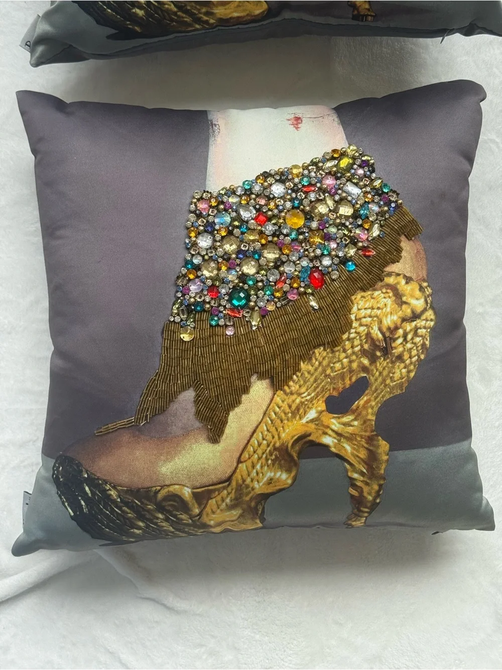 N/A decorative throw